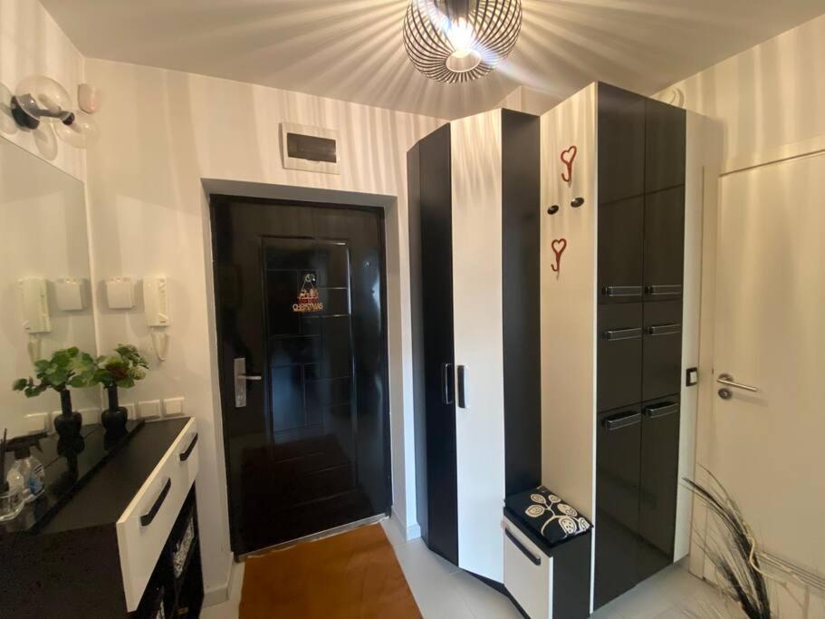 Lovely 1-Bedroom Apartament With Free Parking Sofia Zewnętrze zdjęcie
