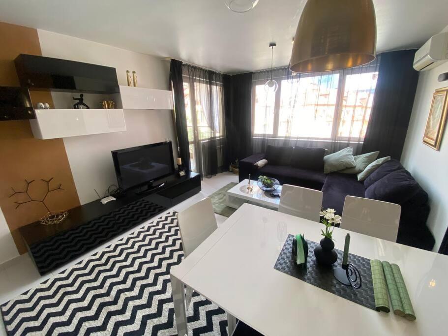 Lovely 1-Bedroom Apartament With Free Parking Sofia Zewnętrze zdjęcie
