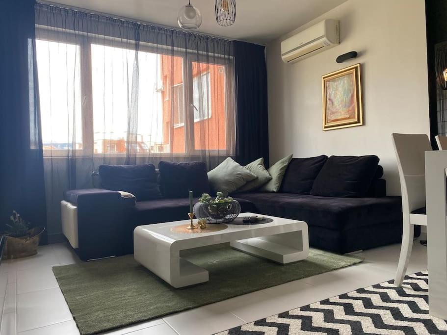 Lovely 1-Bedroom Apartament With Free Parking Sofia Zewnętrze zdjęcie