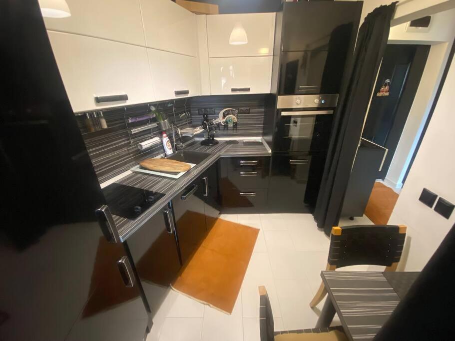 Lovely 1-Bedroom Apartament With Free Parking Sofia Zewnętrze zdjęcie